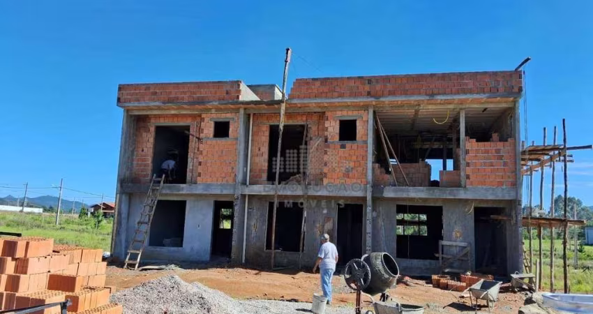 Sobrado Novo com 75 m² - Novo Loteamento Governador Celso Ramos/SC