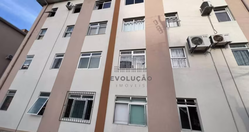 Apartamento bem localizado em Barreiros com 3 dormitórios