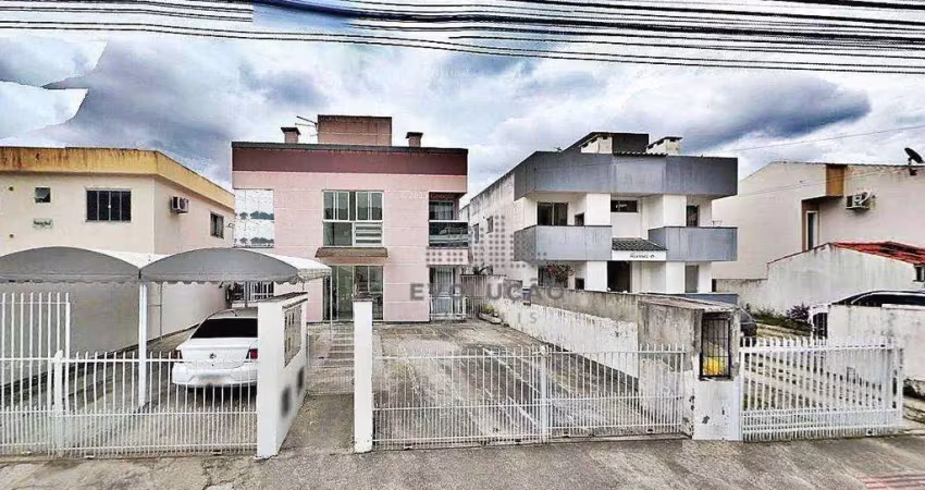 APTO 2 Quartos, Sacada, 1 Vaga - São Sebastião
