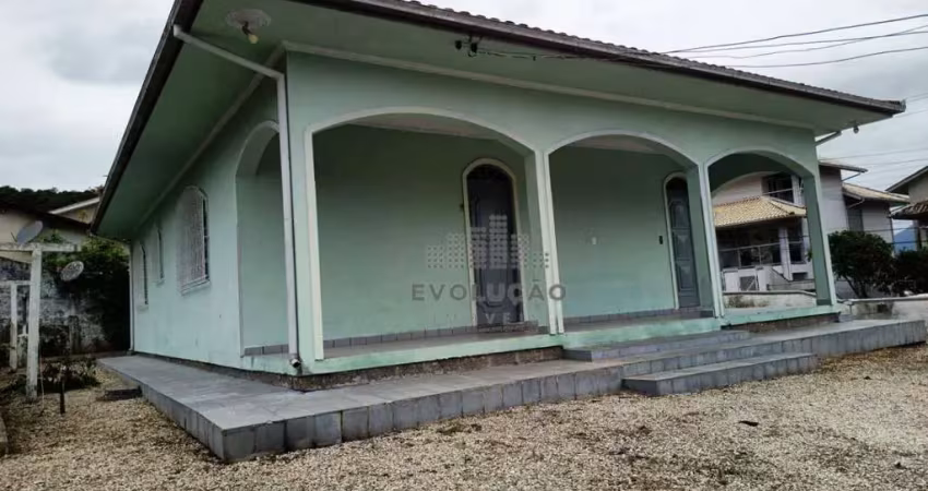 Casa com 3 quartos à venda na Servidão das Embaúbas, Fazenda Santo Antônio, São José