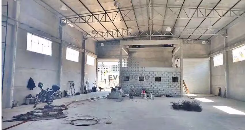 Galpão 524m²,  7 vagas, pé direito 7,30 - rio caveiras