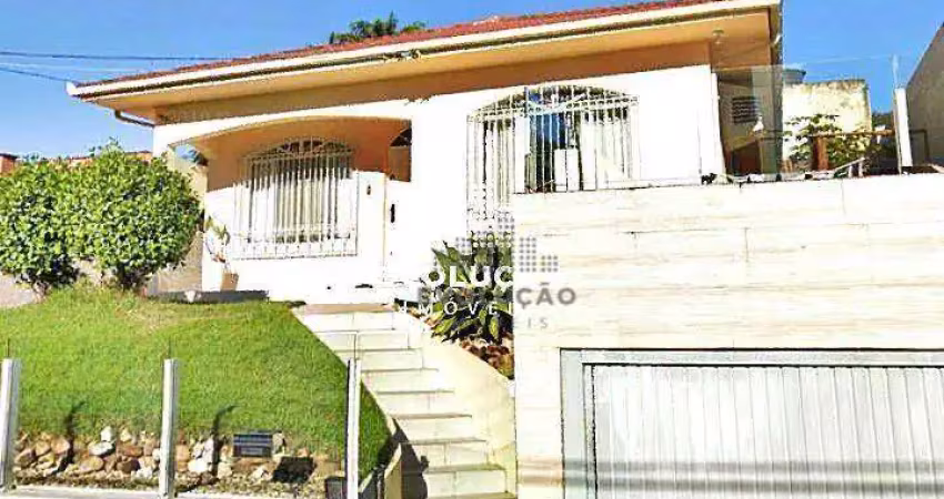 Ótima Casa 4 Dormitórios com 2 Suítes - Areias São José SC..