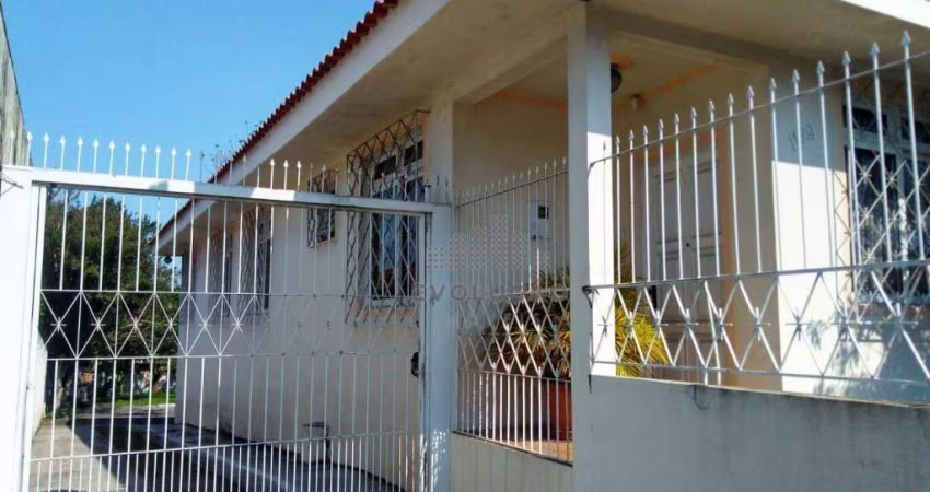 Casa com 4 dormitórios à venda, 216 m² por R$ 955.000,00 - Ipiranga - São José/SC