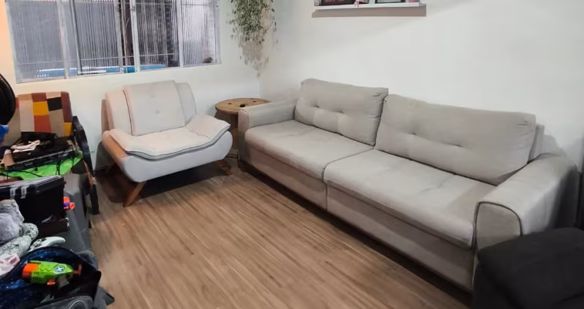 Casa Térrea a Venda na Vila Industrial