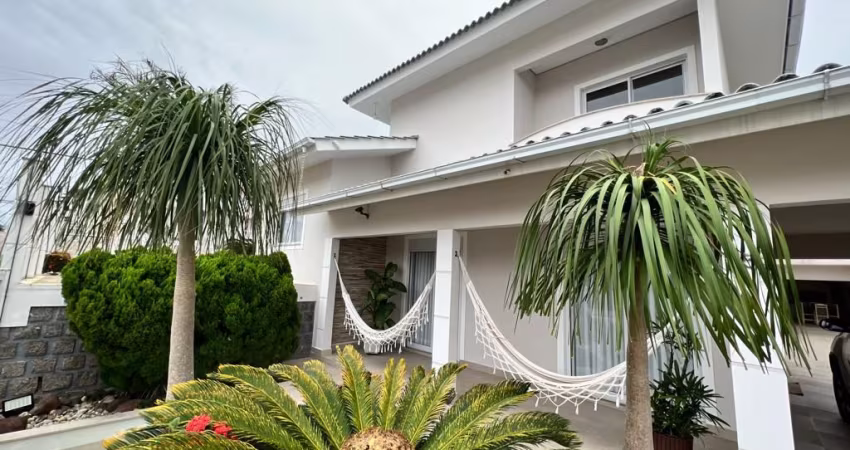 Bela Casa Em Sao Jose Sc!