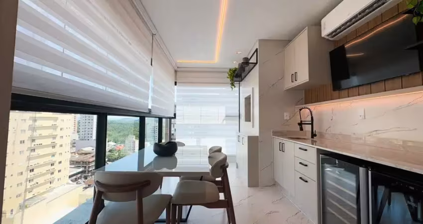 Apartamento com 3 quartos à venda na Rua 266, 350, Meia Praia, Itapema