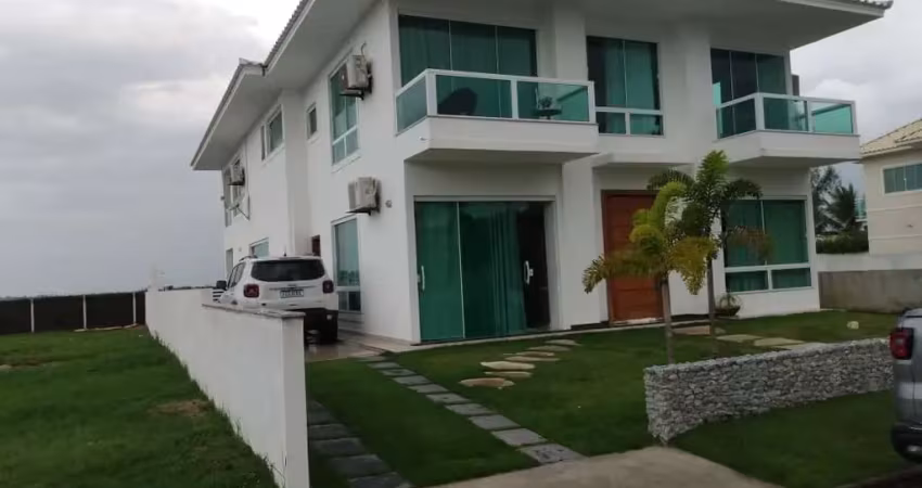 Imperdível casa em condomínio de luxo na pontinha, araruama-rj: 5 quartos, 5 suítes, 2 salas, 2 banheiros, 3 vagas, 600m²!