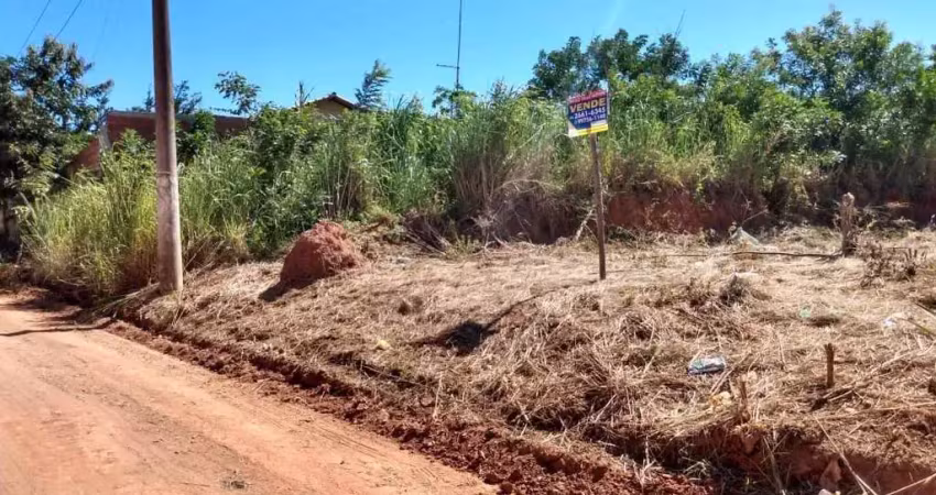 Terreno à venda em araruama-rj, bairro outeiro, com 450,00m² de área!
