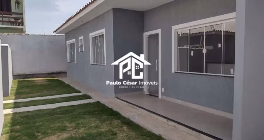 Casa com 03 quartos sendo 01 suíte ótima sala cozinha banheiro área de serviço varandas garagem ótimo quintal. aceita financiamento bancário.