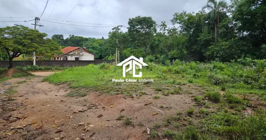 Ótima área com total de 1.750m² medindo 22.80m de frente com 77m nas laterais. a poucos minutos do centro de araruama. rgi ok.