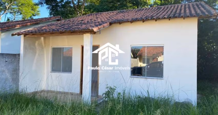 Casa com 2 quartos, sala, cozinha, banheiro e área de serviço. Local seguro pequeno condomínio sem taxas, 100 metros de rodovia , 1.5km do centro de S