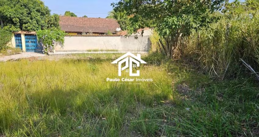 Lote próximo a rodovia, com total de 450m² medindo 15x30. Escritura registrada, tudo ok. Aceita carro como parte de pagamento.