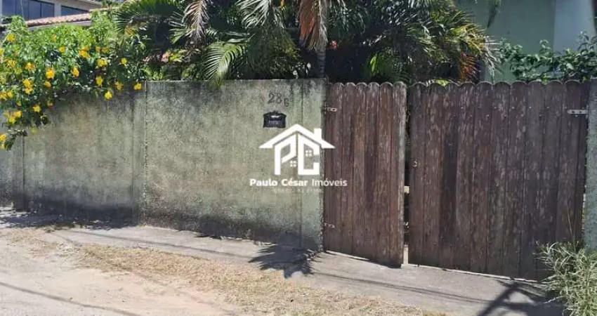 Casa à venda em araruama-rj: 2 quartos, 1 suíte, 1 sala, 1 banheiro, garagem, 68m² no rio do limão!