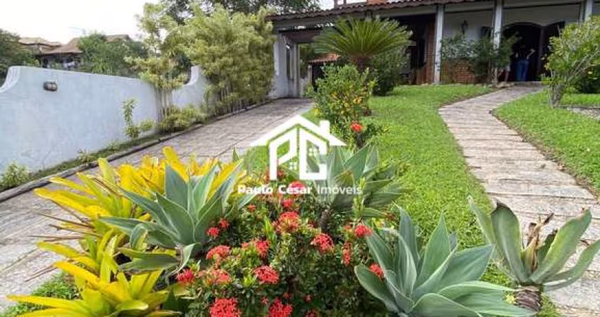 Imperdível casa à venda em Araruama-RJ, no bairro Pontinha! 3 quartos, 1 suíte, 1 sala, 2 banheiros, 1 vaga de garagem, 300m². Venha conferir!