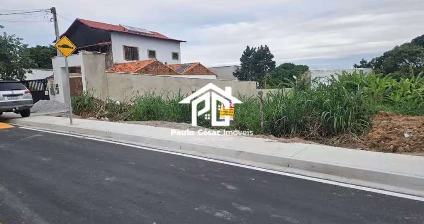 Terreno à venda com 652,35m² no Parque Hotel, Araruama-RJ: Oportunidade Imperdível!