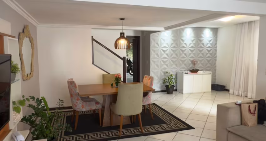 Casa Residencial Quaro Rodas, 4/4 com espaço gourmet