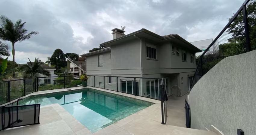 Casa Alto Padrão em Condomínio Fechado