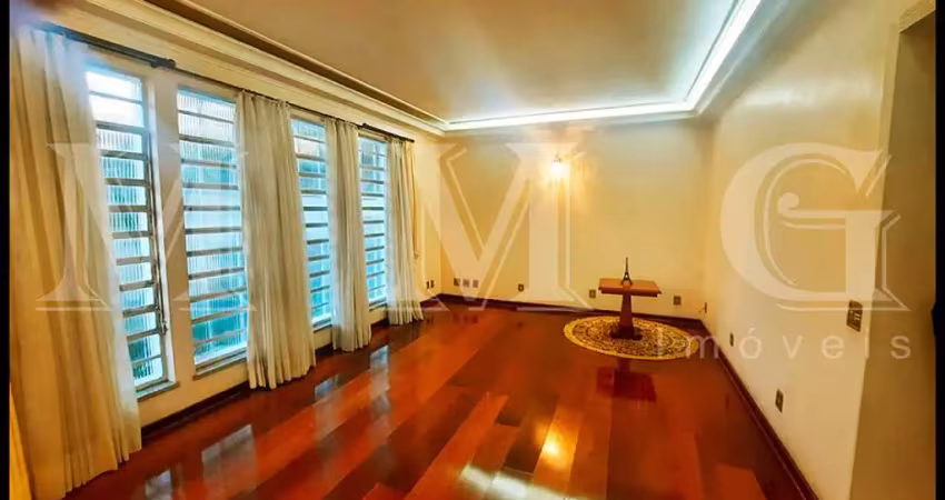 Sobrado, 4 dormitórios, suite , isolada, entrada lateral, 2 salas