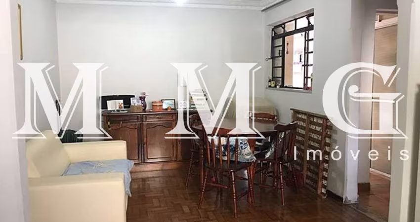 Amplo e muito bem localizado sobrado de 2 dormitórios