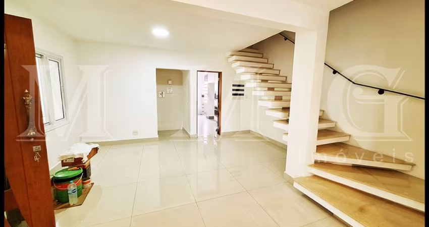 Sobrado à venda / locação Vila Monumento 3 suítes 8 garagens impecável