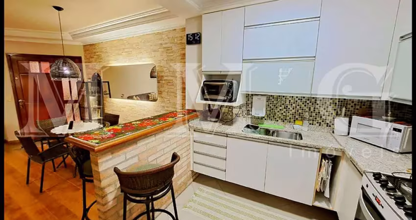 Casa em condomínio fechado, rua tranquila, próximo ao metrô .