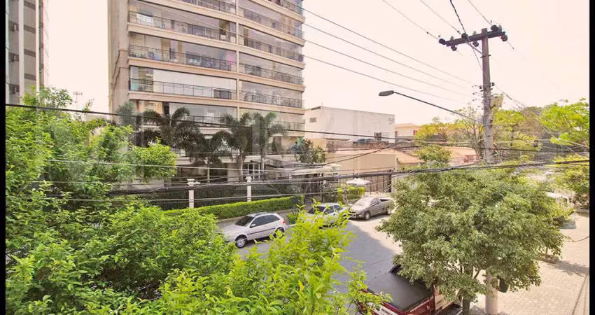Lindo Sobrado Totalmente Reformado de 106 m² com 2 Dormitórios 1 Vaga no Ipiranga