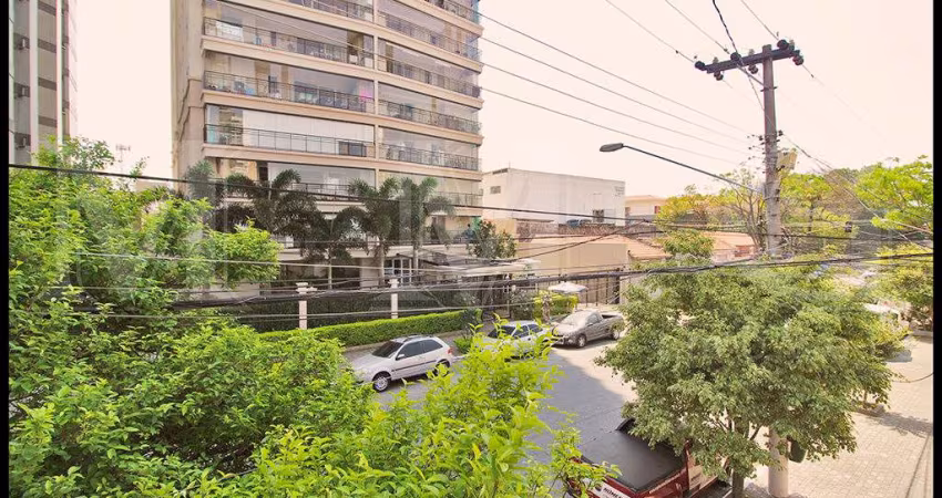 Lindo Sobrado Totalmente Reformado de 106 m² com 2 Dormitórios 1 Vaga no Ipiranga