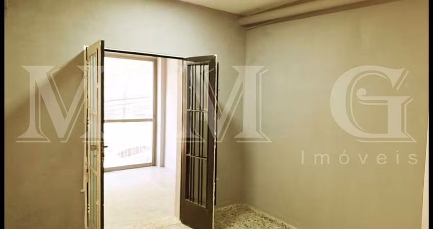 Casa para locação com 9 quartos  sendo todos suítes , sala de convivência e lavanderia 4min. da esta