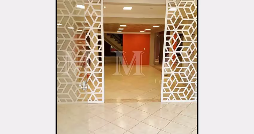 Sobrado comercial de 250m² com 3 salas e 1 vaga próximo ao shopping ibirapuera