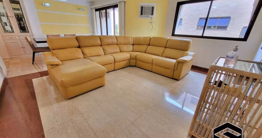 AMPLO APARTAMENTO, 04 DORMITÓRIOS, APENAS 200M DO MAR COM LAZER!