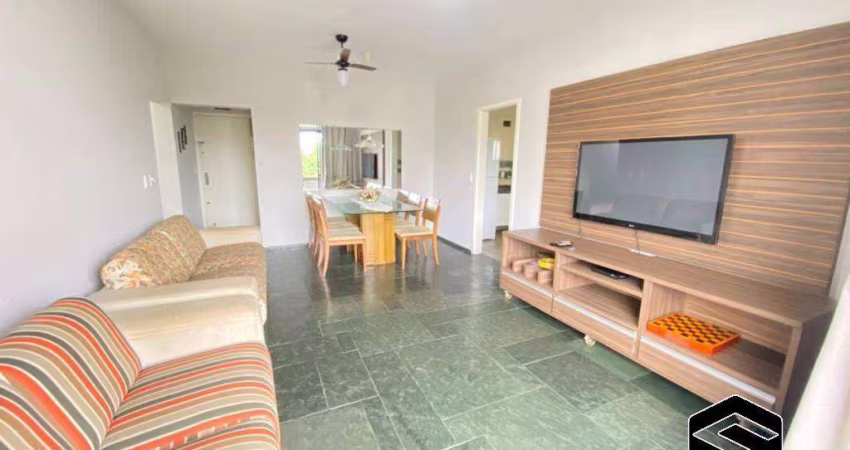 AMPLO APARTAMENTO, 02 DORMITÓRIOS COM DEPENDÊNCIA!
