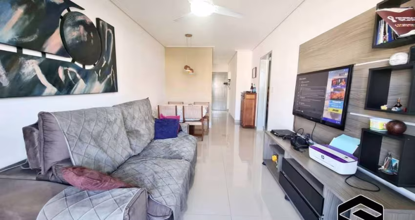 APARTAMENTO 02 DORMITÓRIOS, REFORMADO DE FRENTE!