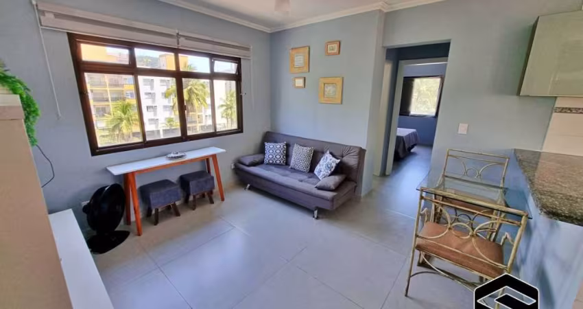 LINDO APARTAMENTO REFORMADO, LADO PRAIA, PRÓXIMO AO AQUÁRIO!