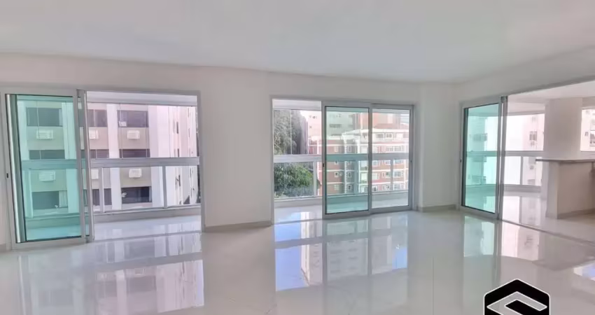 Prédio novo! 04 suítes, lazer completo, apenas 200m da praia!