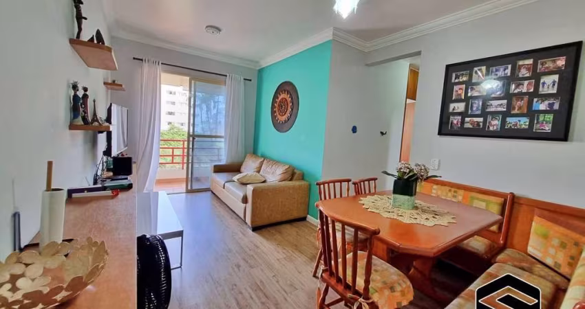 LINDO APARTAMENTO, PRÉDIO COM PORTARIA E LAZER, ÓTIMA LOCALIZAÇÃO!