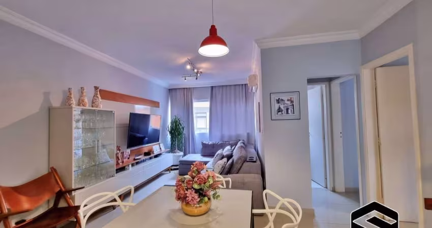 LINDO APARTAMENTO REFORMADO, REGIÃO DA BRUNELA, LADO PRAIA!