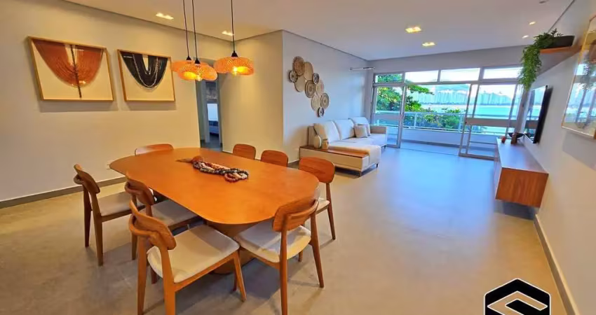 Maravilhoso apto frente ao mar –150m² totalmente reformado, c/ linda vista!