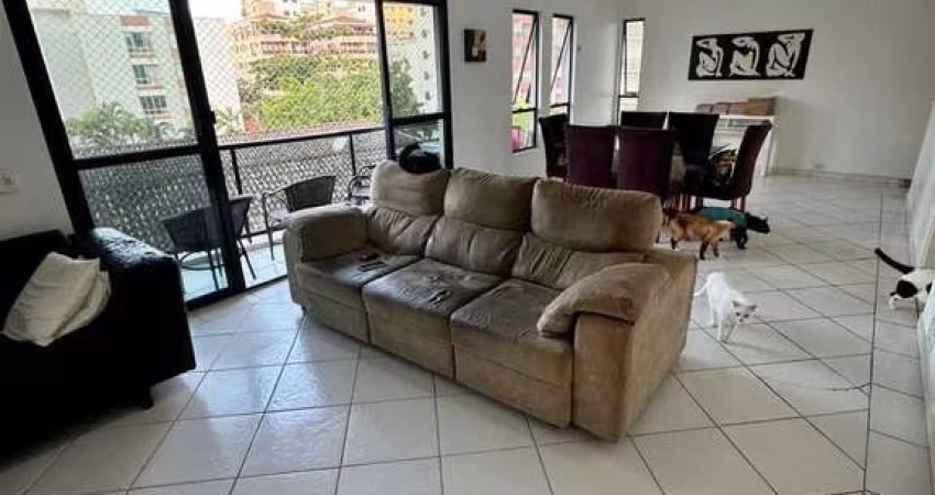 AMPLO APARTAMENTO, 04 DORMITÓRIOS COM LAZER!