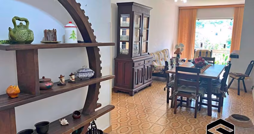 AMPLO APARTAMENTO, SACADA DE FRENTE, LADO PRAIA!