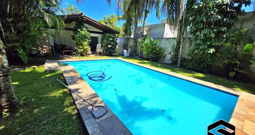 OPORTUNIDADE! 1000m² DE TERRENO, AO LADO DA PORTARIA, JD ACAPULCO!