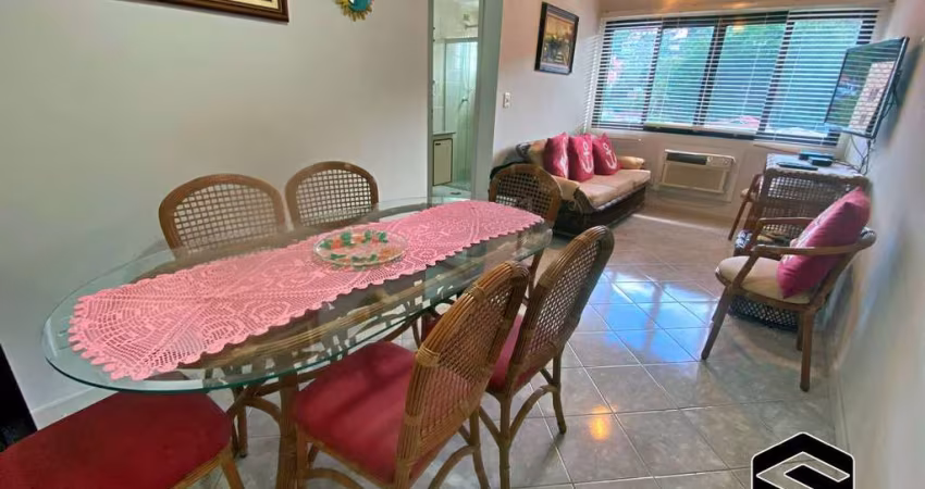 APARTAMENTO COM SACADA, LAZER, EM BOA LOCALIZAÇÃO!