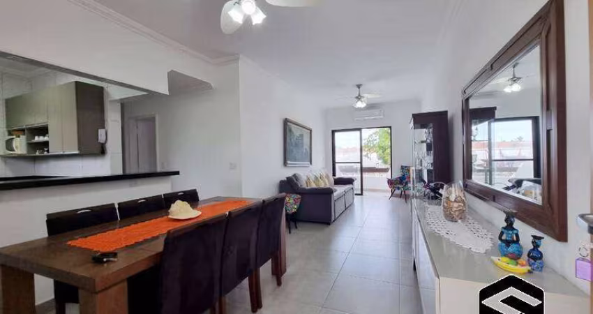 LINDO APARTAMENTO REFORMADO, COM LAZER, 100m DA PRAIA!