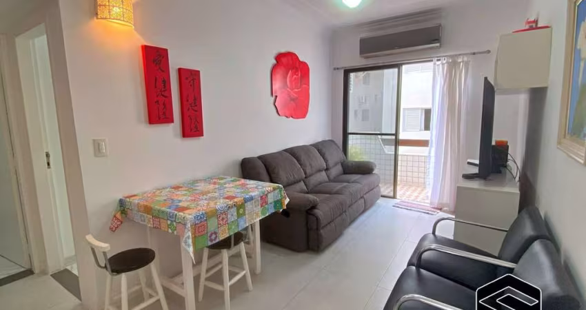 OPORTUNIDADE! LINDO APARTAMENTO COM SACADA E LAZER, À 100mDO MAR!