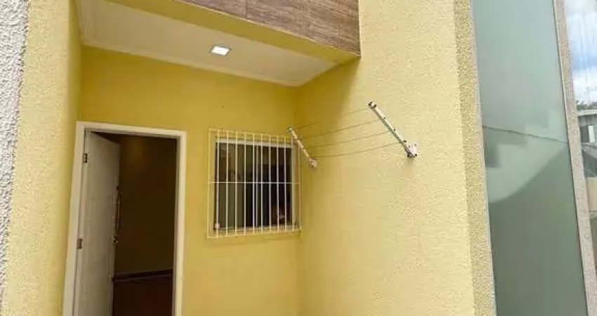 Lindo sobrado geminado em condomínio, na enseada - sem mobília!