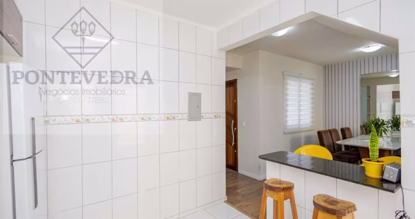 Sobrado em Condomínio para Venda em Curitiba, Uberaba, 4 dormitórios, 1 suíte, 3 banheiros, 2 vagas