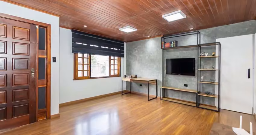 Casa para Venda em Curitiba, Portão, 3 dormitórios, 1 suíte, 3 banheiros, 4 vagas