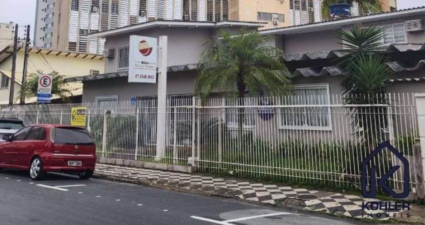 Casa comercial no centro