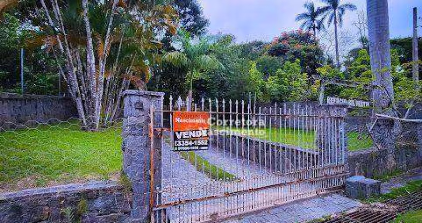 Sítio com 3 dormitórios à venda, 3345 m² por R$ 1.300.000,00 - Condomínio Lagoinha - Jacareí/SP