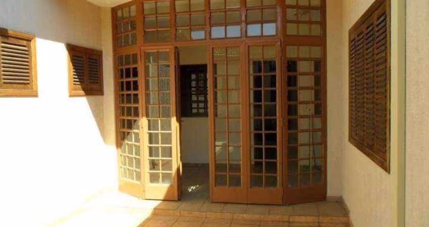 Casa com 4 dormitórios à venda, 265 m² por R$ 745.000,00 - Jardim Santa Maria - Jacareí/SP