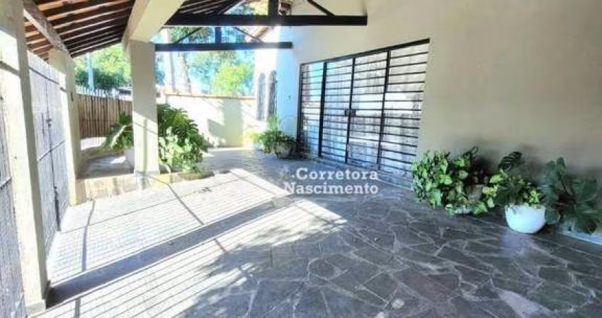 Casa com 2 dormitórios à venda, 195 m² por R$ 721.500,00 - Jardim Siesta - Jacareí/SP